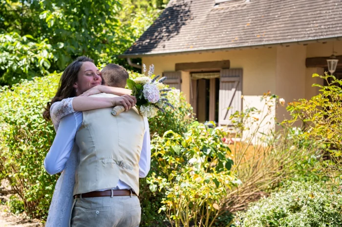 MARIE & MATTHIEU – Un mariage champêtre à domicile avec famille et amis.